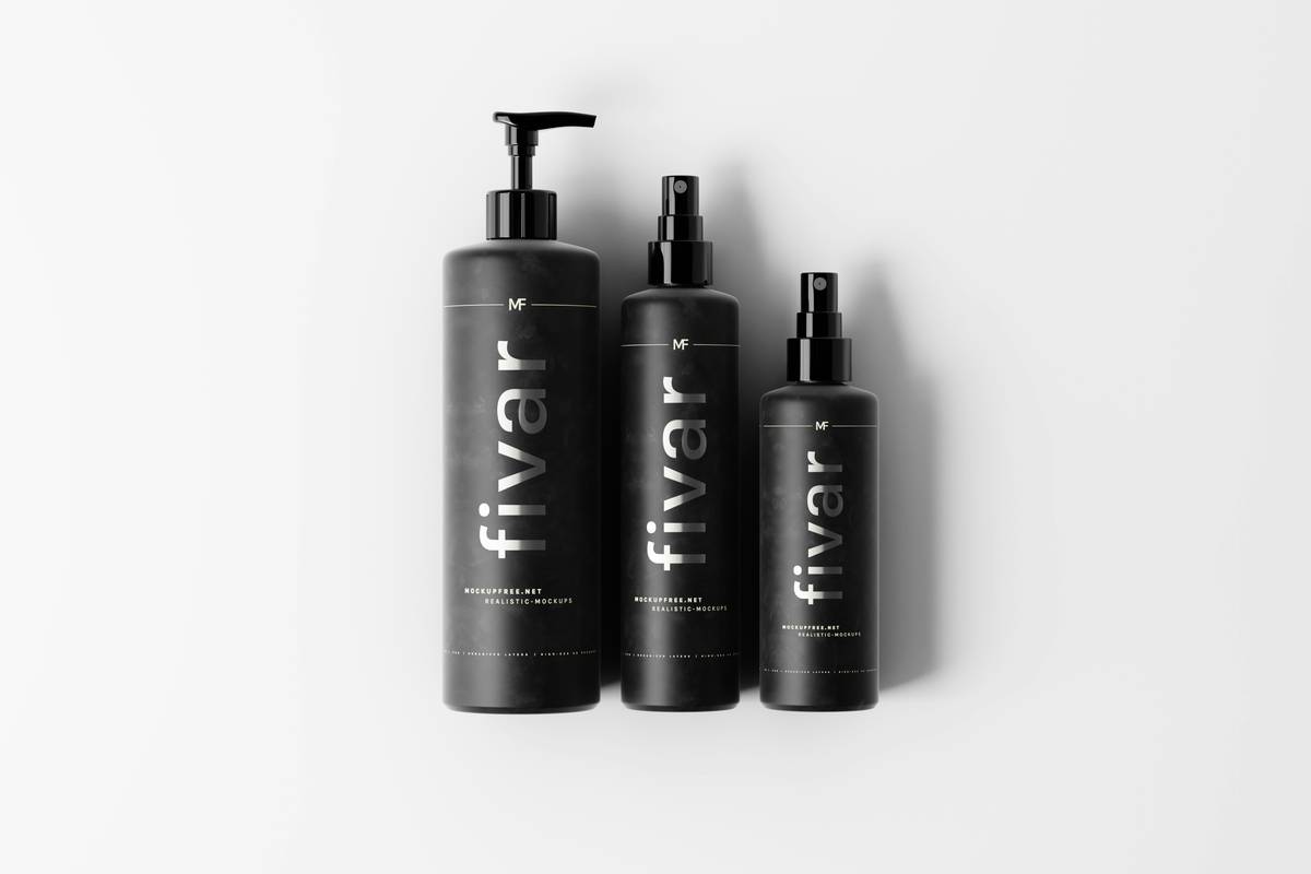 Infographic showing daily bald head care routine: cleanse, exfoliate 2x/week, shave properly, apply SPF 30+, moisturize nightly