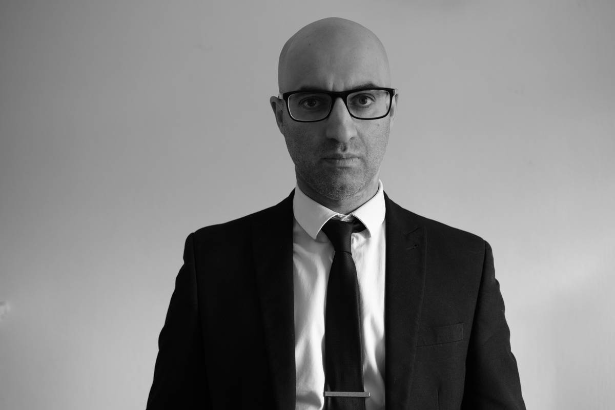 Benefits of Bald Head: Why Embracing the Shine Is a Power Move (Backed by Science & Style)